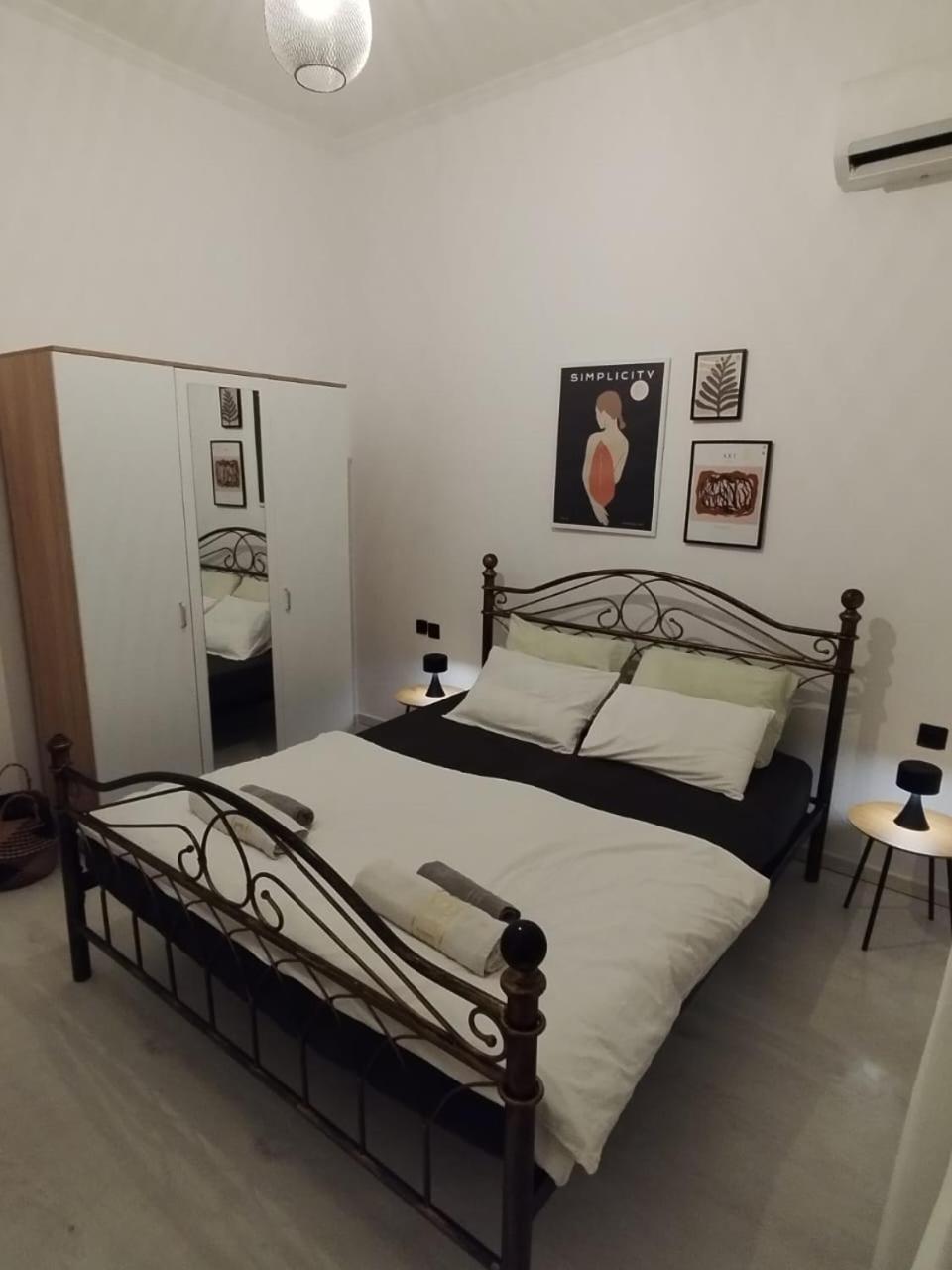 Black N' White Cozy Housegarden Alexandroúpolis Ngoại thất bức ảnh